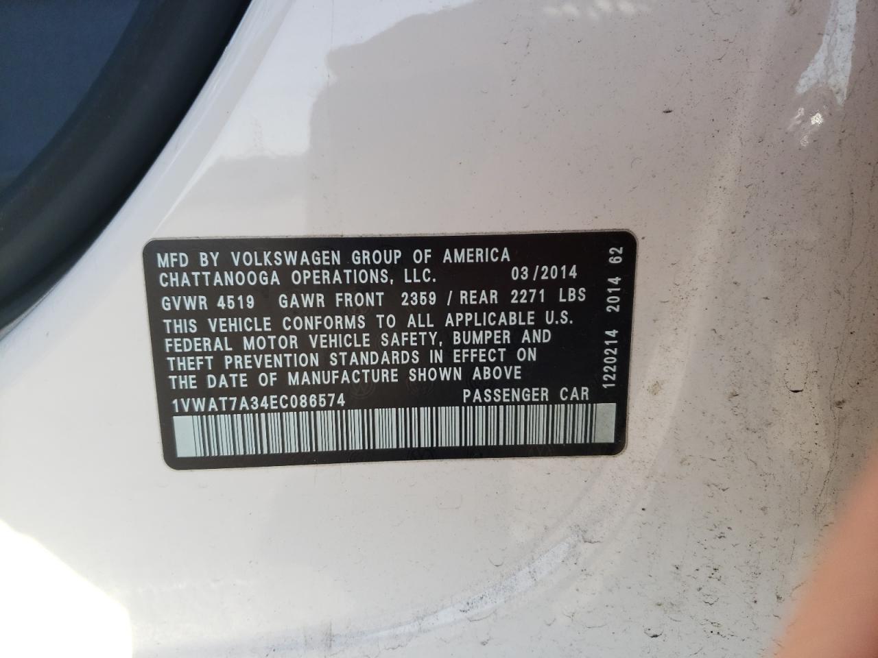 Photo 10 from auction – 2014 VOLKSWAGEN PASSAT S with VIN 1VWAT7A34EC086574