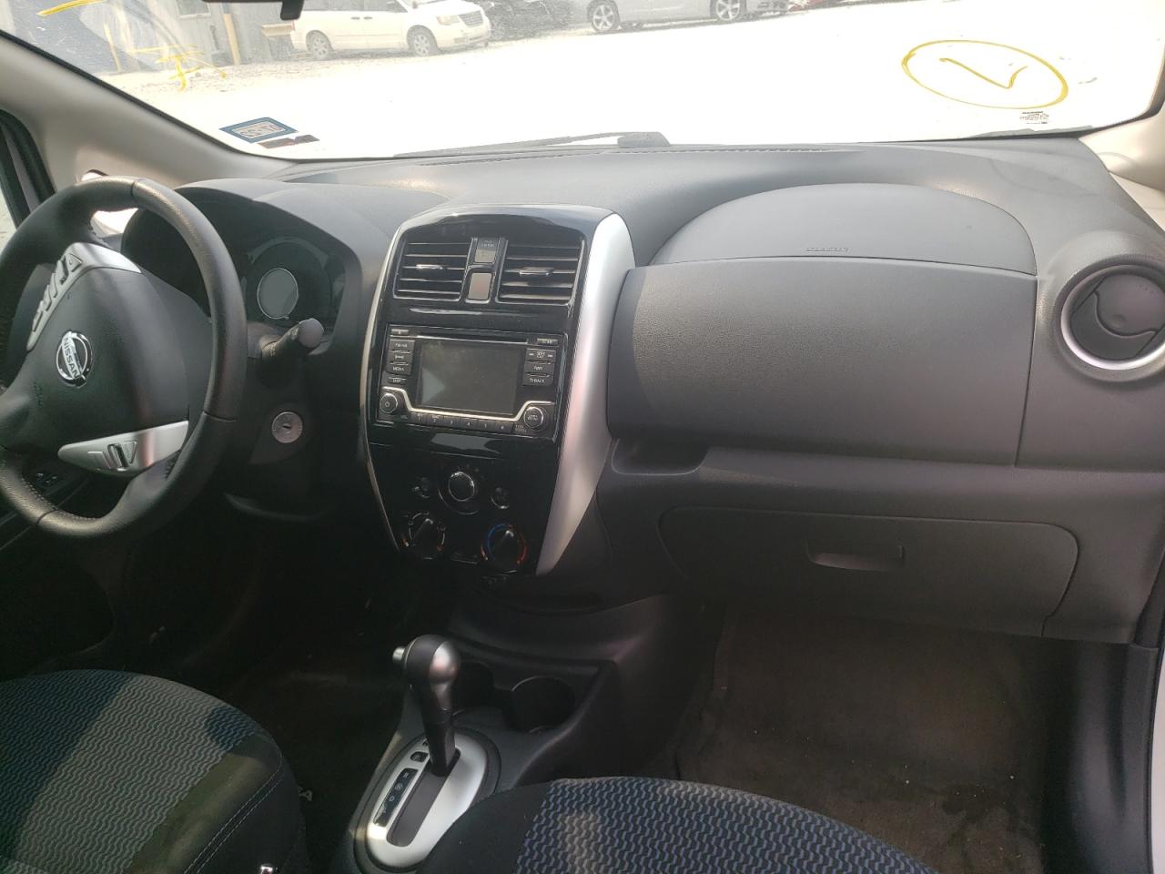 Photo 9 from auction – 2015 NISSAN VERSA NOTE with VIN 3N1CE2CP5FL414442