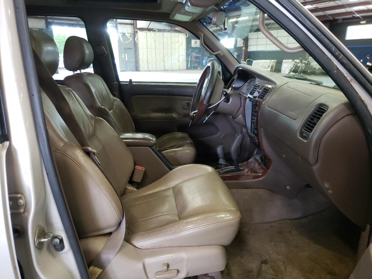 Photo 5 from auction – 2000 TOYOTA 4RUNNER LI with VIN JT3HN87R0Y9032188