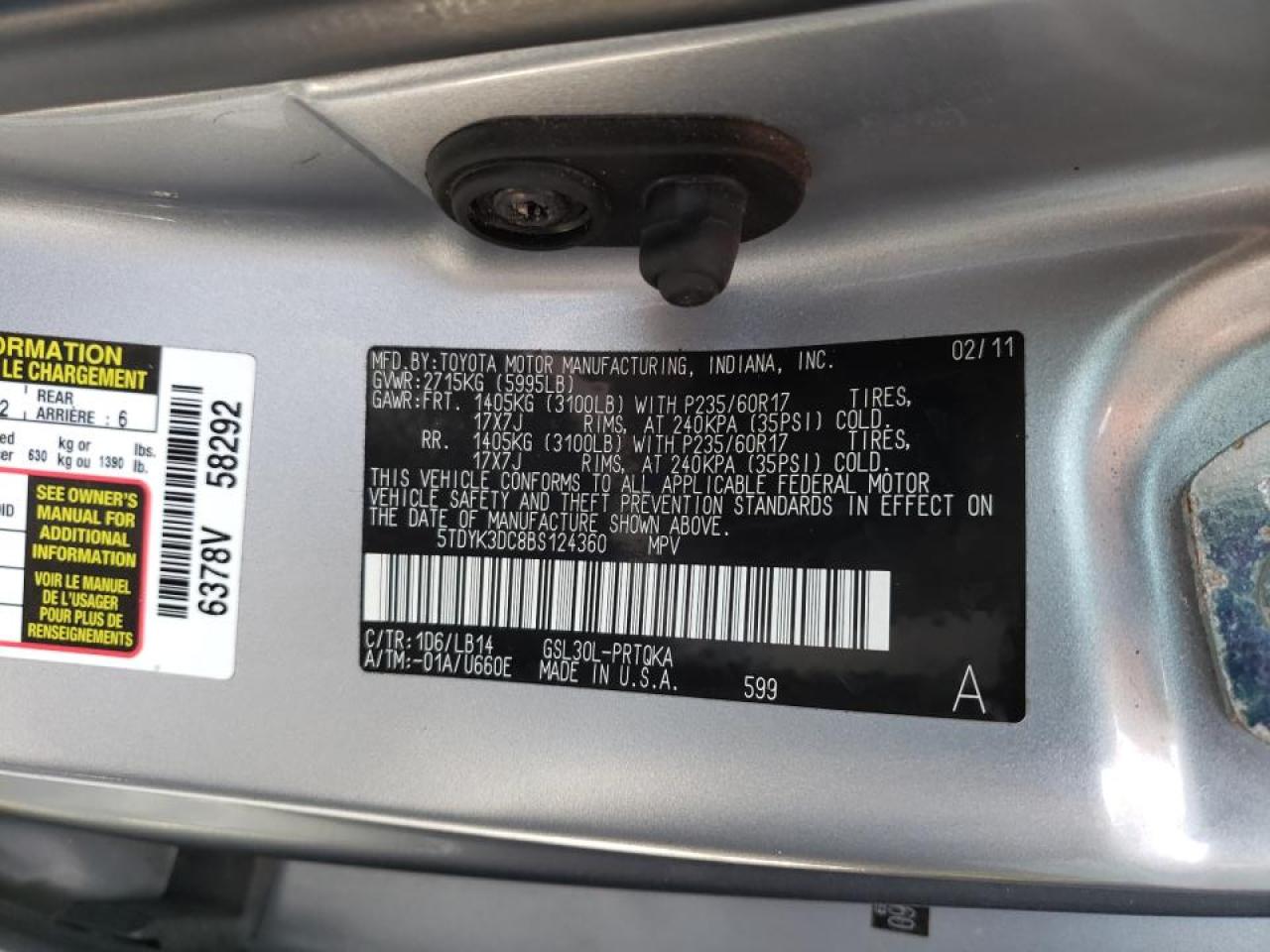 Photo 10 from auction – 2011 TOYOTA SIENNA XLE with VIN 5TDYK3DC8BS124360