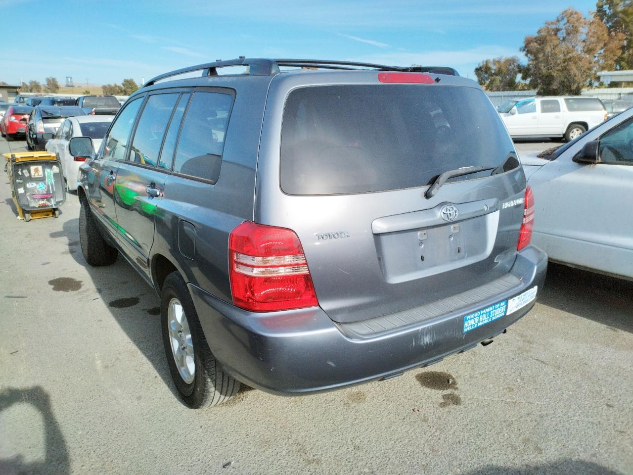Photo 3 from auction – 2002 TOYOTA HIGHLANDER with VIN JTEGD21A920029422