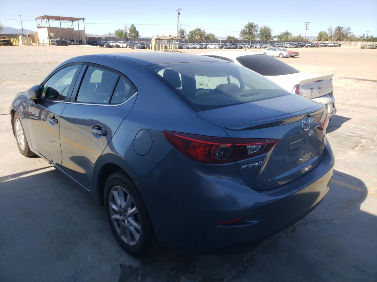 Photo 3 from auction – 2016 MAZDA 3 TOURING with VIN JM1BM1V79G1292728