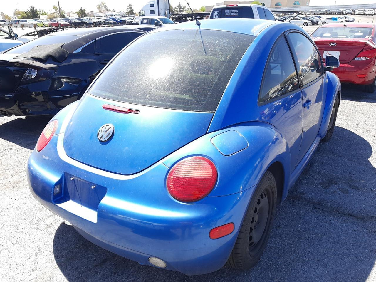 Photo 4 from auction – 2000 VOLKSWAGEN NEW BEETLE with VIN 3VWBC21C2YM400376