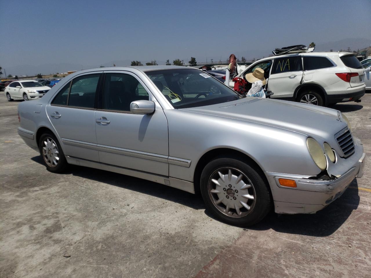 MERCEDES-BENZ E 320 2001 with VIN WDBJF65J81B305001 - Photo from auction