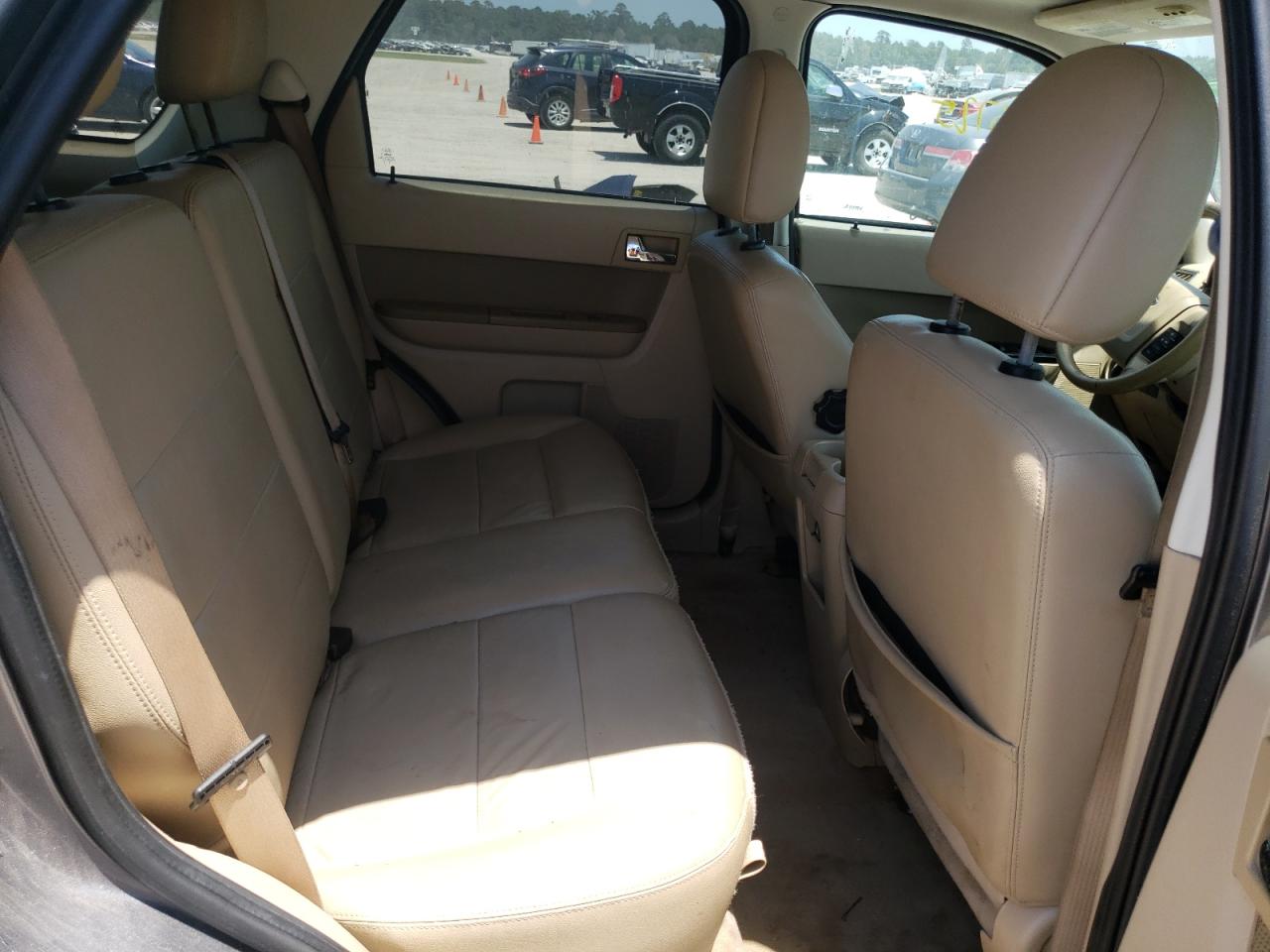 Photo 6 from auction – 2012 FORD ESCAPE LIM with VIN 1FMCU0E7XCKB19704
