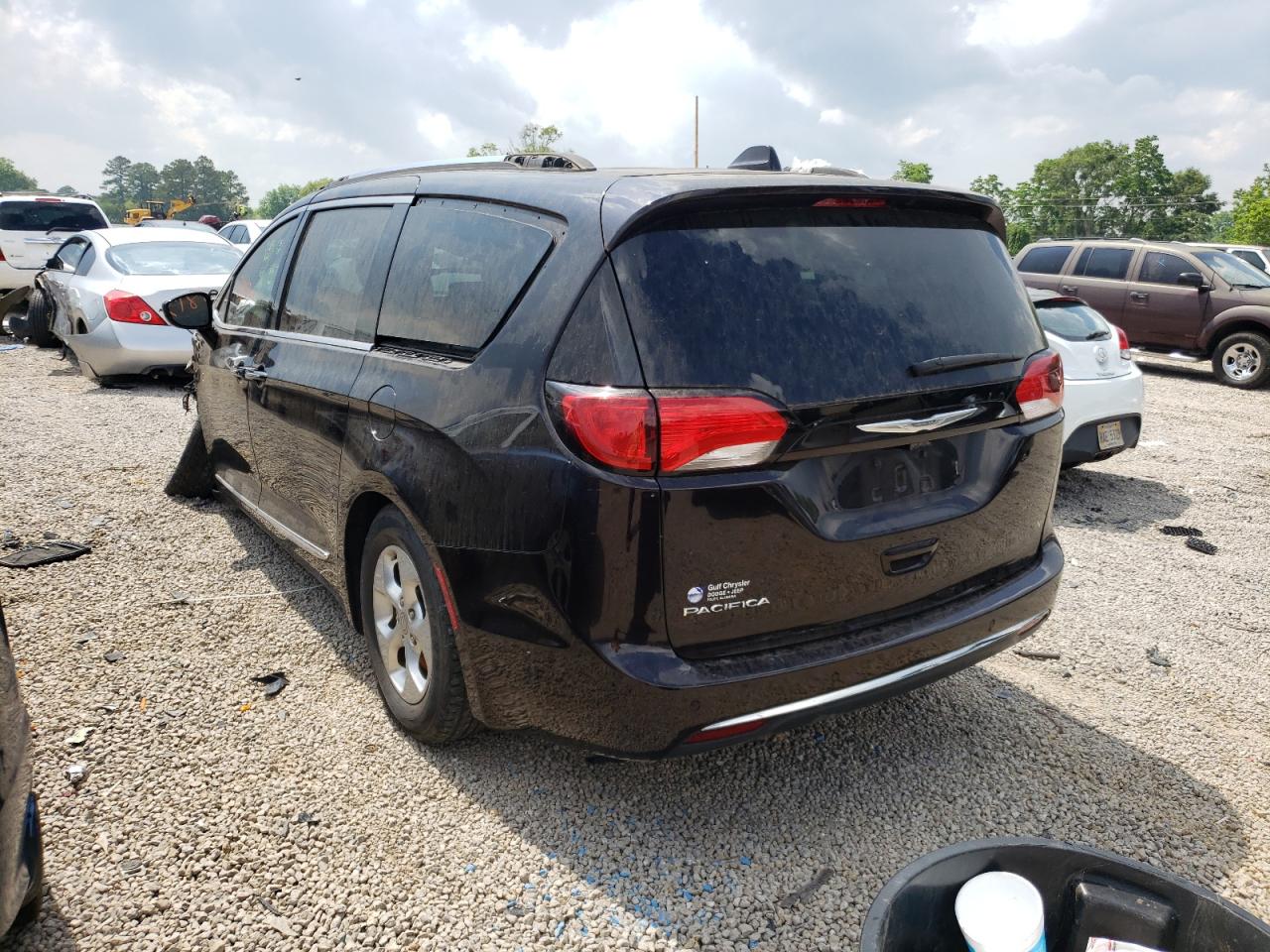 Photo 3 from auction – 2017 CHRYSLER PACIFICA T with VIN 2C4RC1EG0HR542629