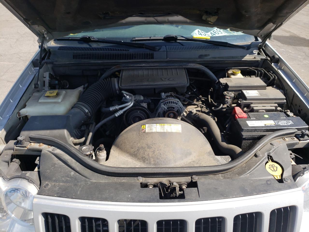 Photo 7 from auction – 2008 JEEP CHEROKEE with VIN 1J8GR48K28C147067