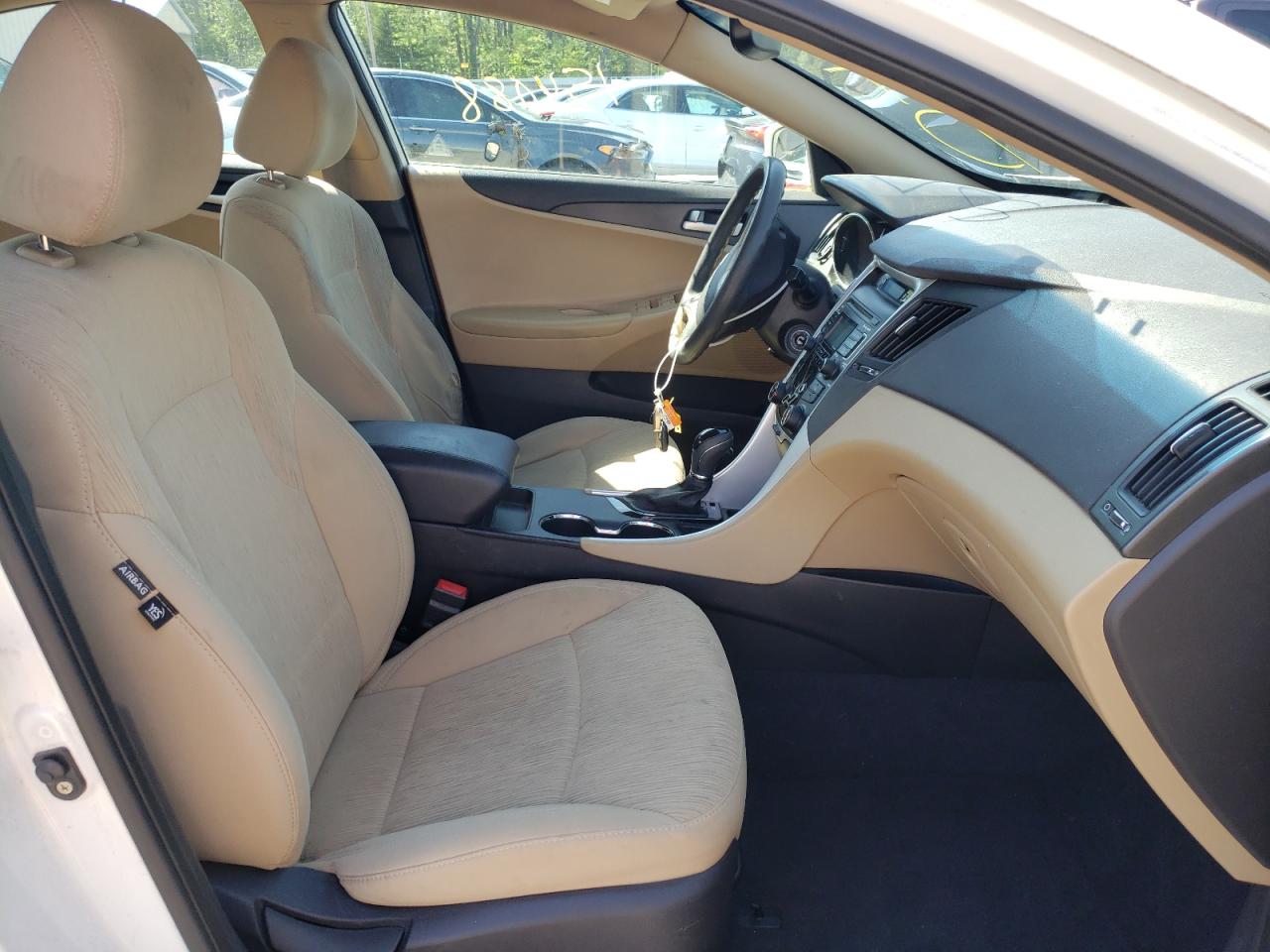 Photo 5 from auction – 2011 HYUNDAI SONATA GLS with VIN 5NPEB4AC6BH178081