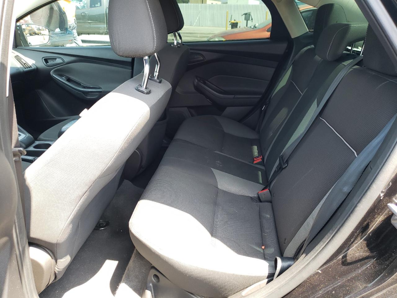 Photo 5 from auction – 2012 FORD FOCUS SE with VIN 1FAHP3F22CL115085