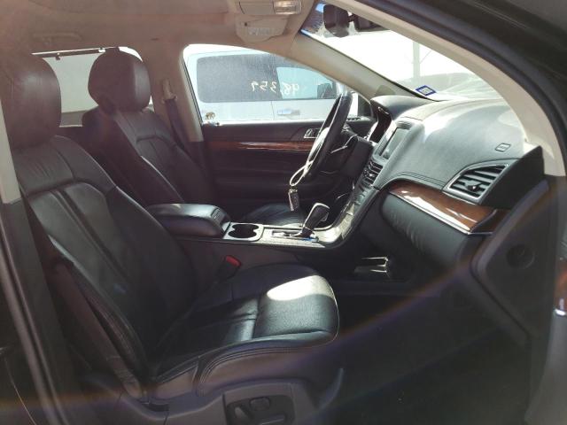 Photo 5 from auction – 2016 LINCOLN MKT with VIN 2LMHJ5FK1GBL00239