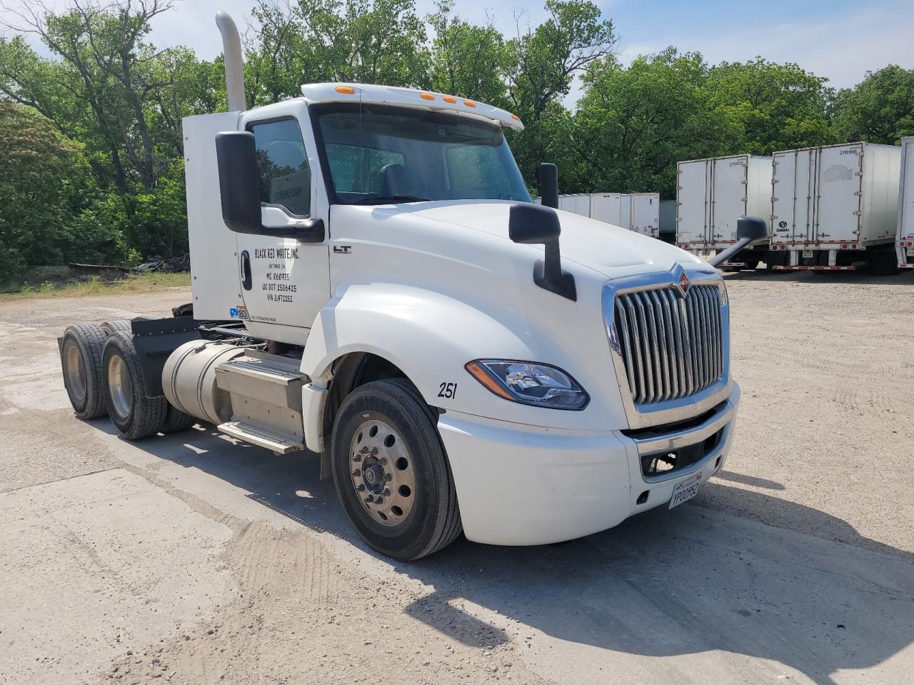 INTERNATIONAL LT625 2018 with VIN 3HCDZAPR5JL472252 - Photo from auction