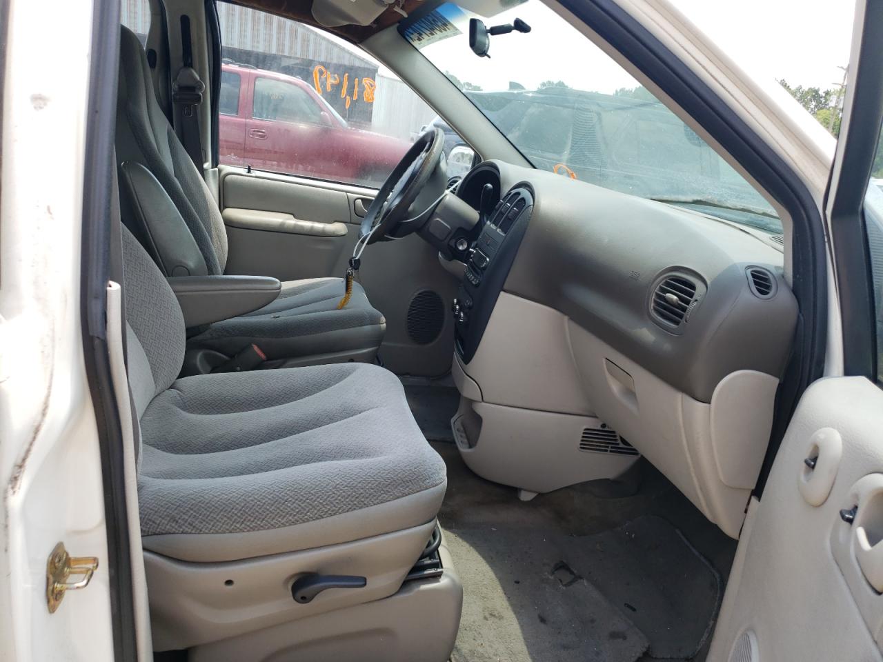 Photo 5 from auction – 2005 DODGE CARAVAN SE with VIN 1D4GP25E75B301891