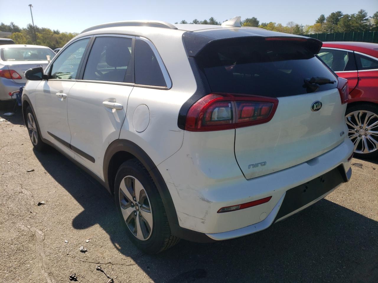 Photo 3 from auction – 2017 KIA NIRO EX with VIN KNDCC3LC3H5047825