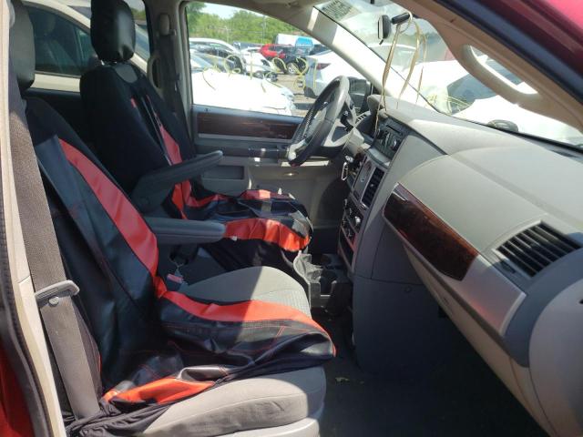 Photo 5 from auction – 2010 CHRYSLER TOWN & COU with VIN 2A4RR5D10AR358651
