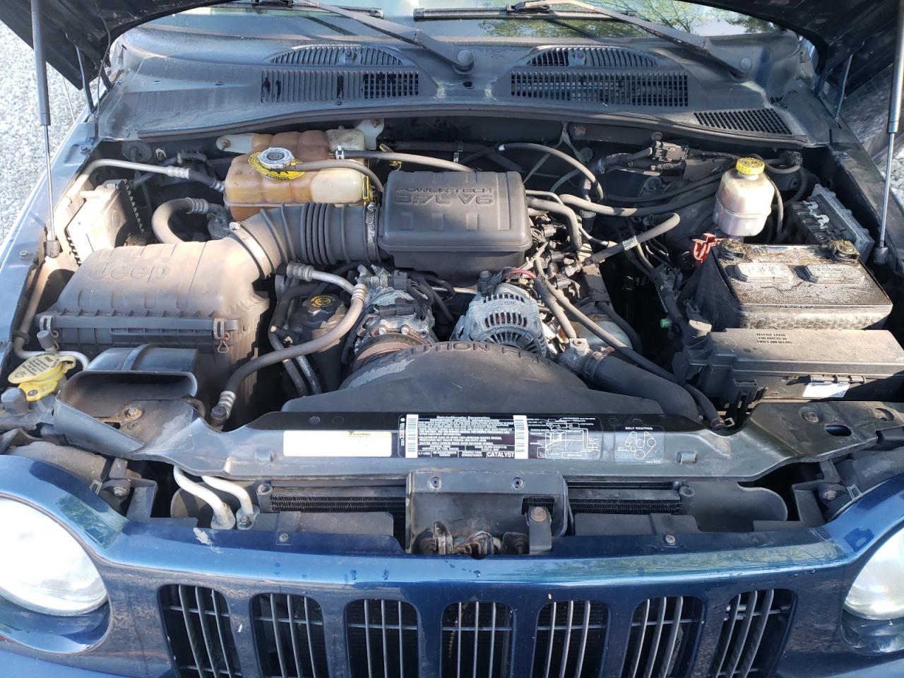 Photo 7 from auction – 2002 JEEP LIBERTY LI with VIN 1J8GL58K02W254602