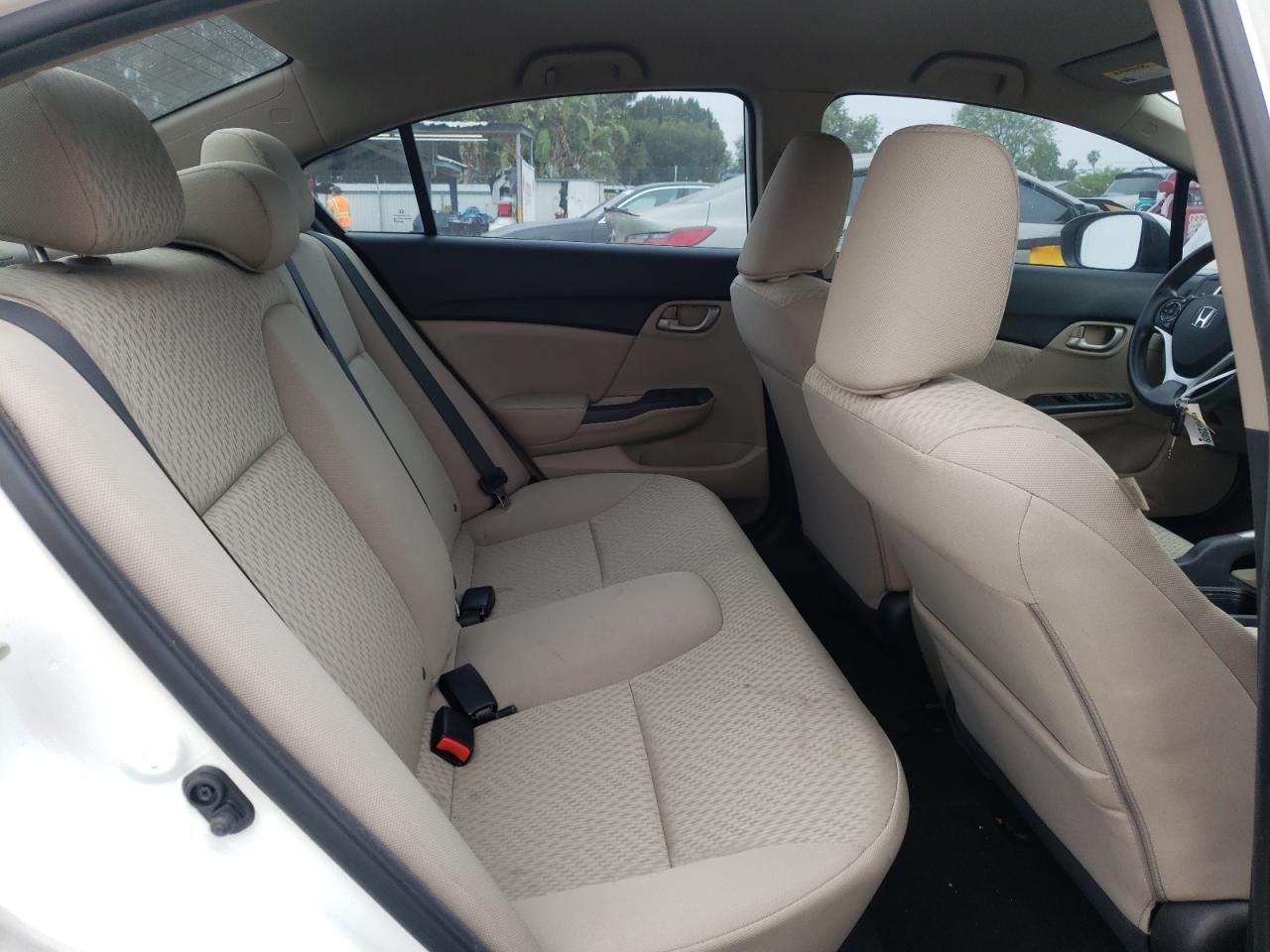 Photo 6 from auction – 2015 HONDA CIVIC LX with VIN 2HGFB2F50FH537184