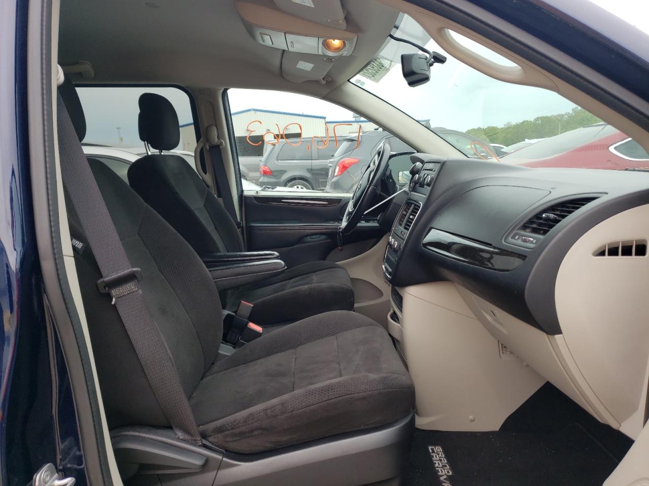 Photo 5 from auction – 2013 DODGE GRAND CARA with VIN 2C4RDGBG0DR698605