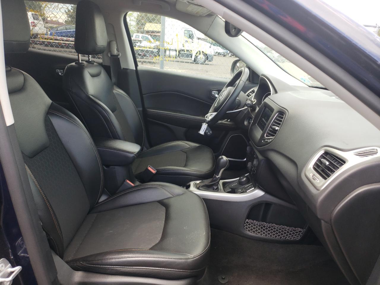 Фото 5 с аукциона – 2018 JEEP COMPASS LA с VIN 3C4NJDBB5JT176927