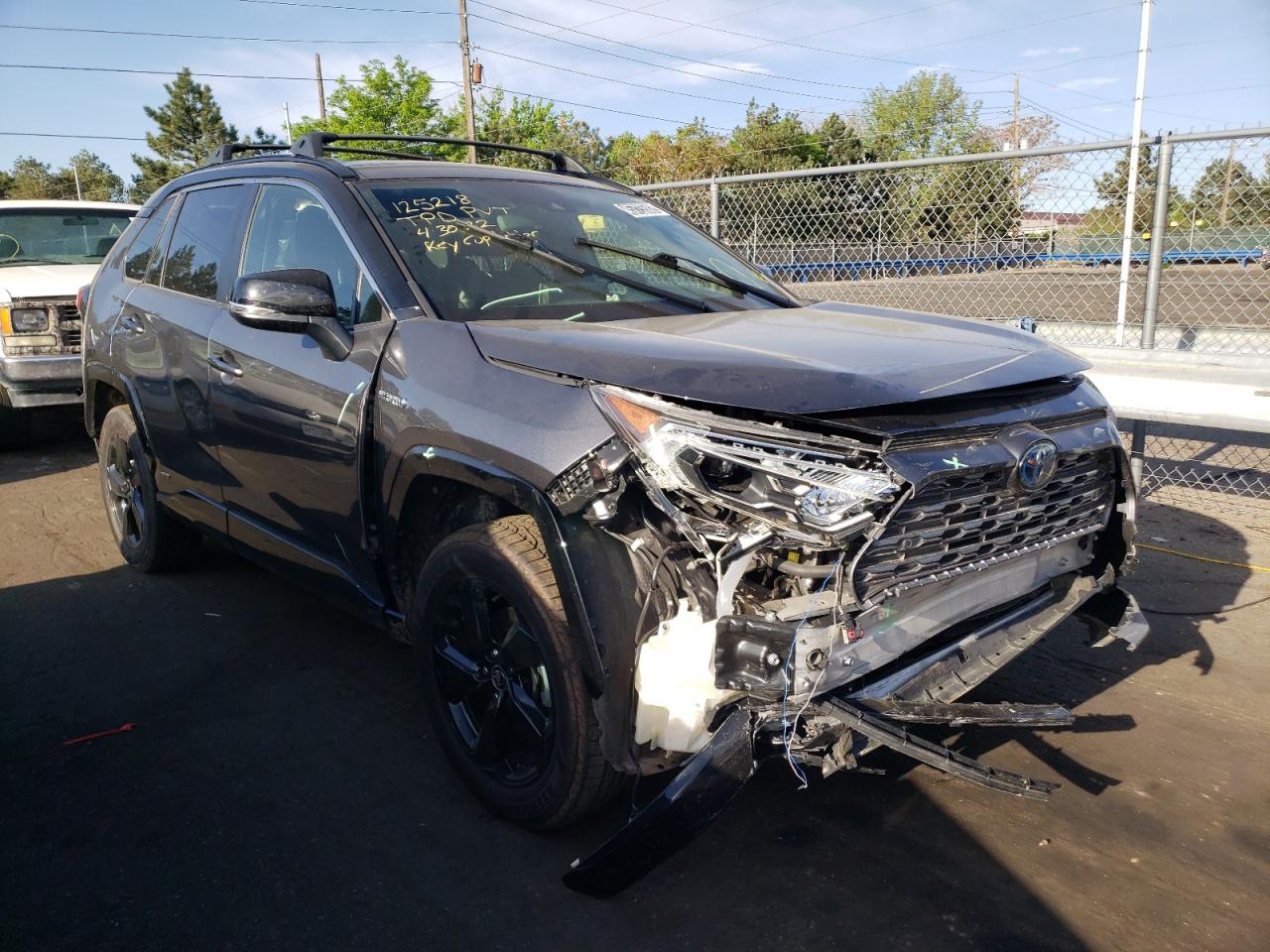 TOYOTA RAV4 XSE 2020 with VIN JTMEWRFV7LD535612 - Photo from auction