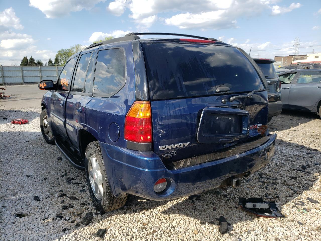 Photo 3 from auction – 2004 GMC ENVOY with VIN 1GKDT13S942165605