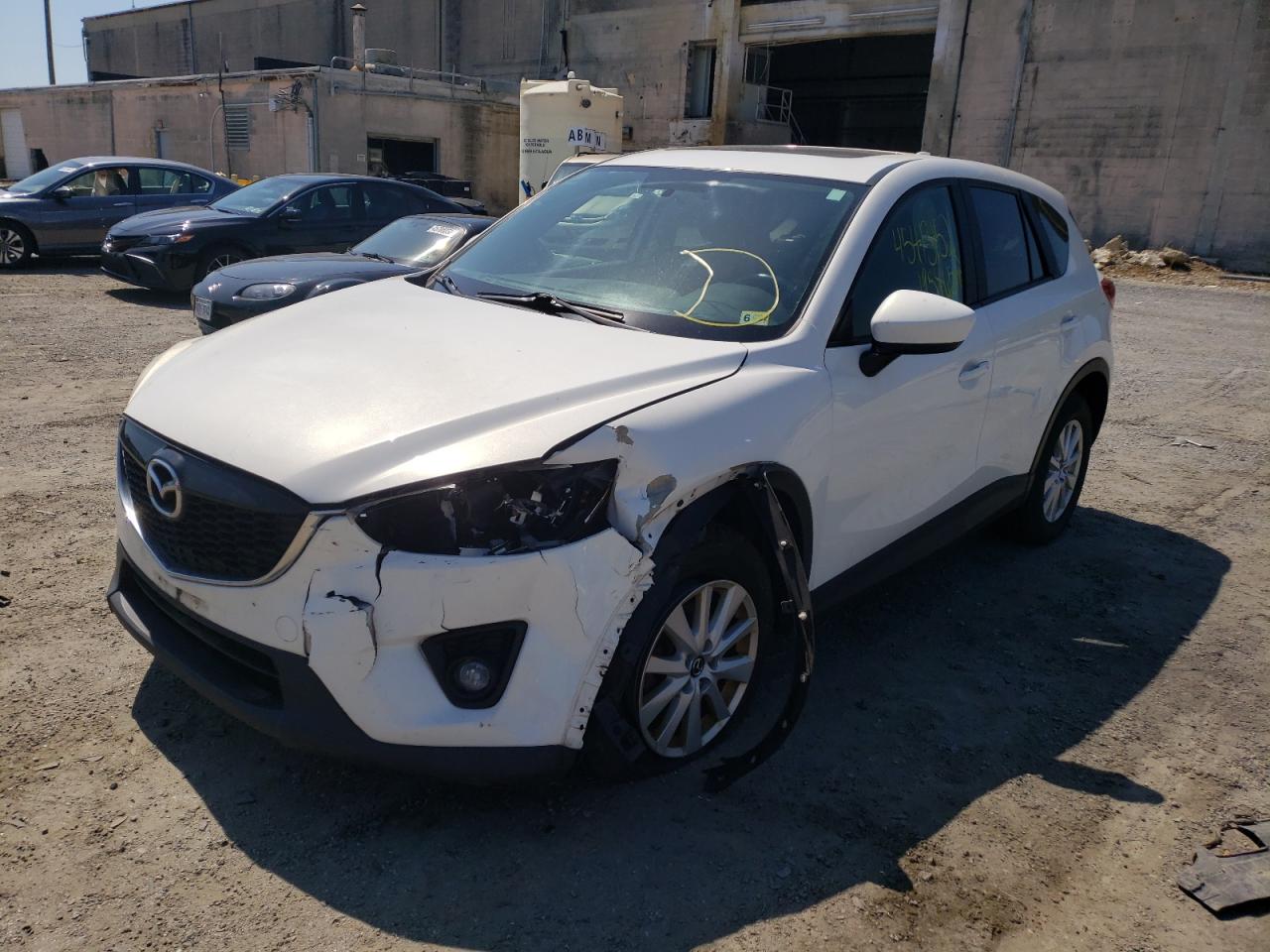 Photo 2 from auction – 2014 MAZDA CX-5 TOURI with VIN JM3KE4CY4E0333674