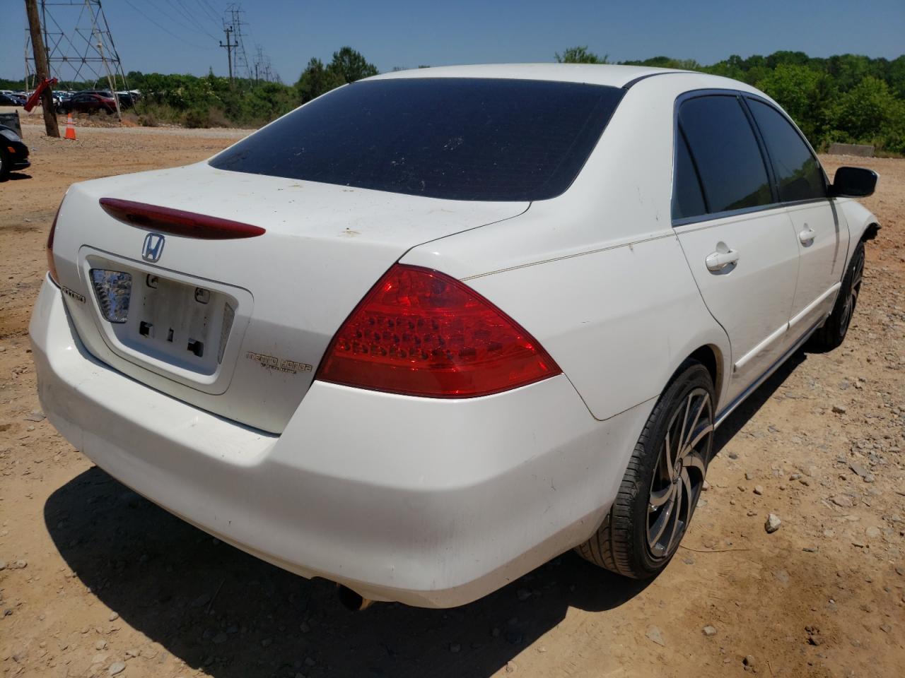 Photo 4 from auction – 2007 HONDA ACCORD SE with VIN JHMCM56377C011603