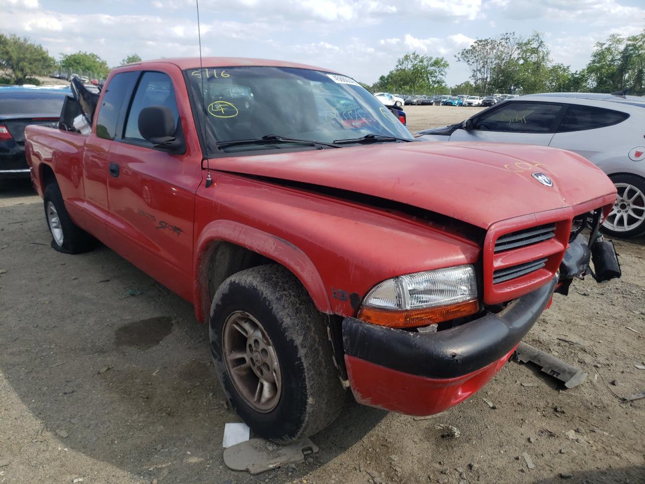 DODGE DAKOTA 2000 with VIN 1B7GL22X9YS774291 - Photo from auction