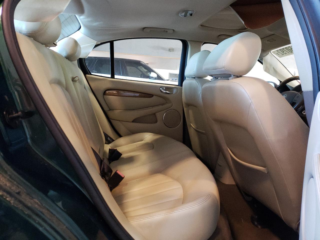 Photo 6 from auction – 2004 JAGUAR X-TYPE 3.0 with VIN SAJEA51C84WE05104