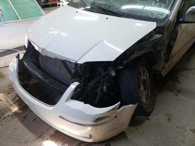 Photo 9 from auction – 2010 CHRYSLER TOWN & COU with VIN 2A4RR6DX1AR128479