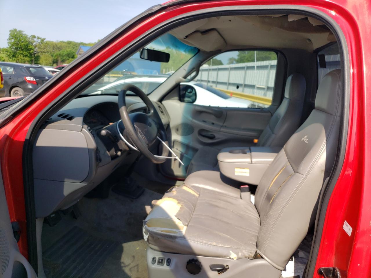 Photo 5 from auction – 1997 FORD F150 with VIN 1FTDF1760VKA71534