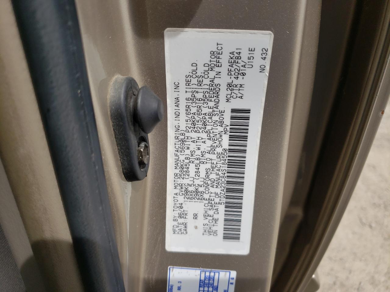 Photo 10 from auction – 2004 TOYOTA SIENNA VAN with VIN 5TDZA23C84S184550