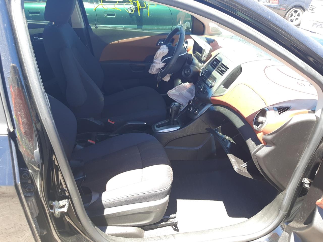 Photo 5 from auction – 2012 CHEVROLET SONIC LT with VIN 1G1JC5SB2C4182412