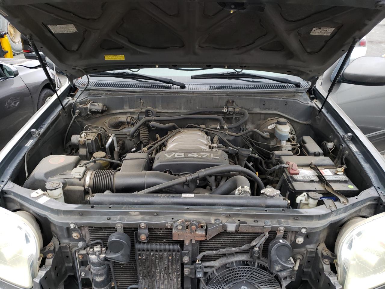 Photo 7 from auction – 2003 TOYOTA SEQUOIA SR with VIN 5TDZT34A13S178729