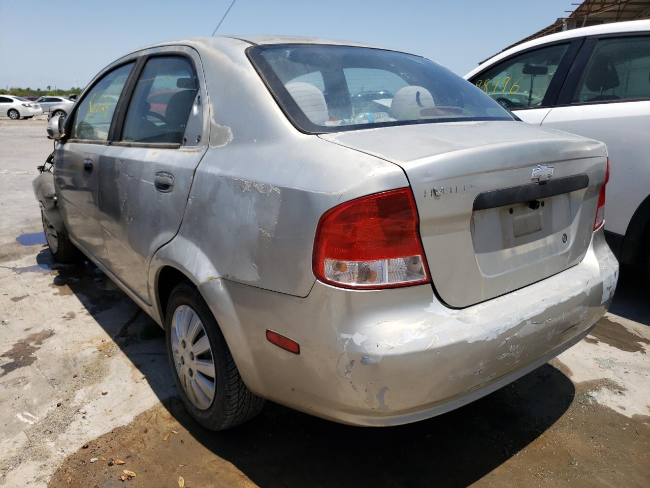 Photo 3 from auction – 2005 CHEVROLET AVEO BASE with VIN KL1TD526X5B440665