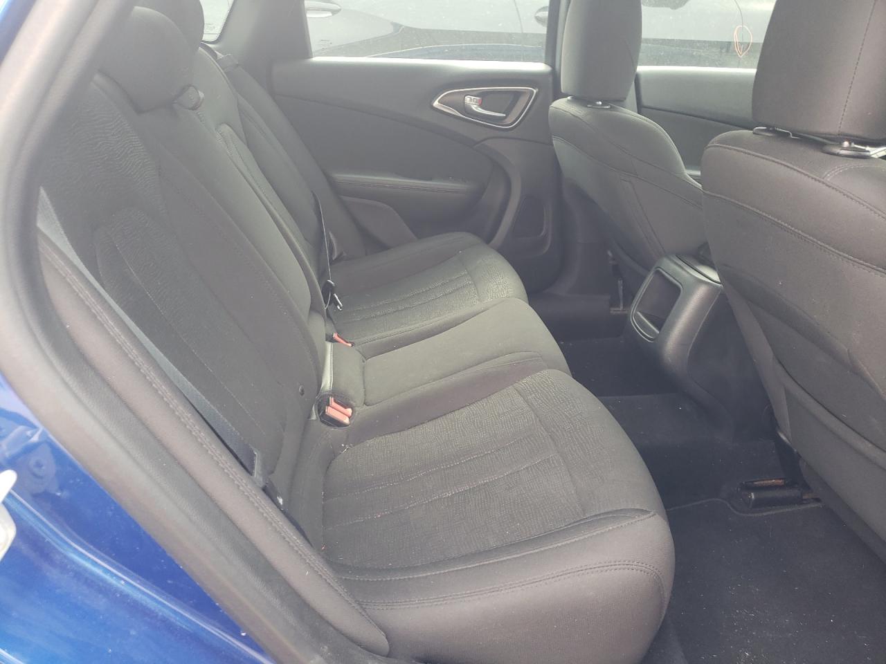 Photo 17 from auction – 2016 CHRYSLER 200 LIMITE with VIN 1C3CCCAB4GN109567