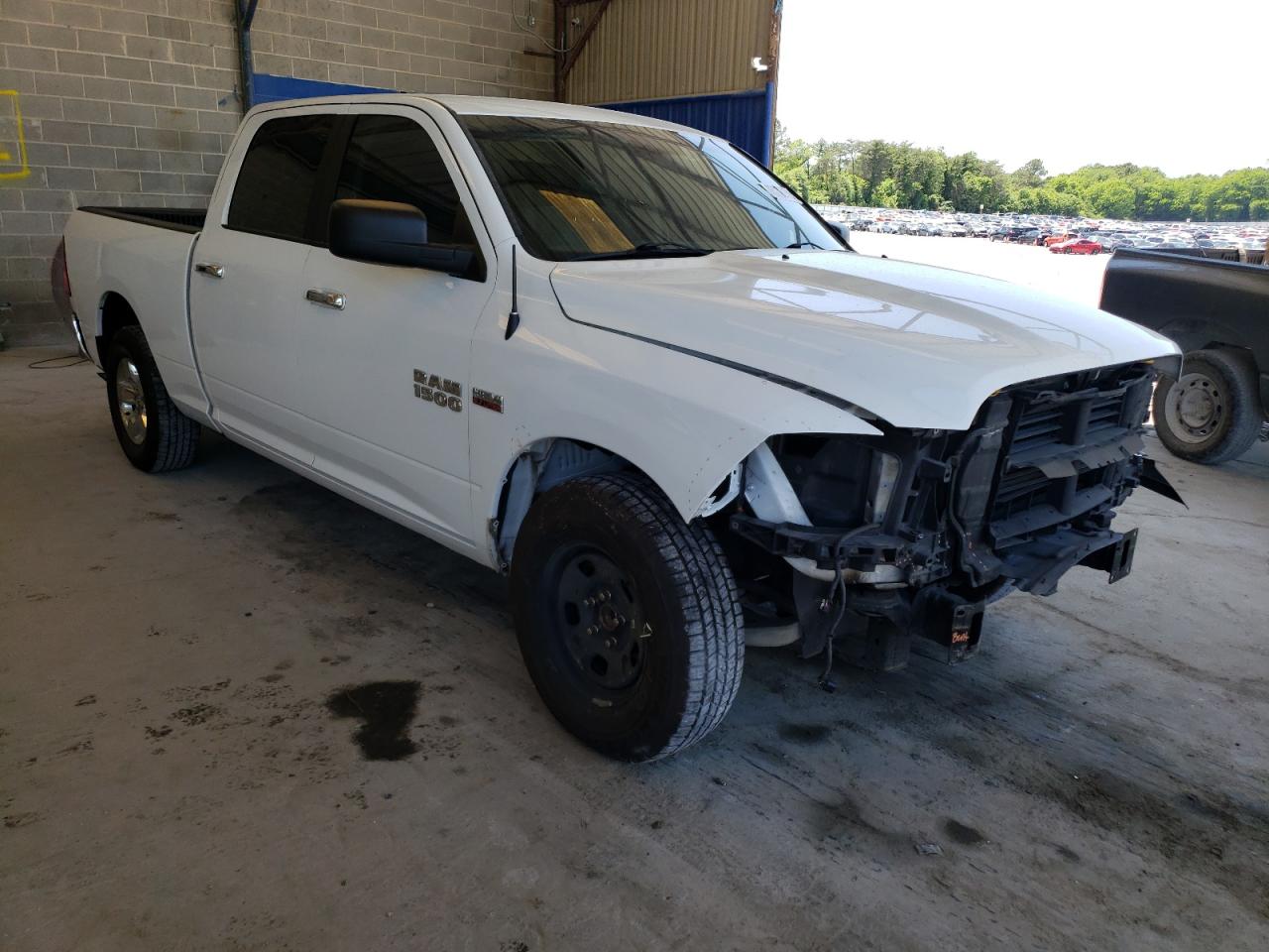 Photo 13 from auction – 2017 RAM 1500 SLT with VIN 1C6RR6TT0HS695352