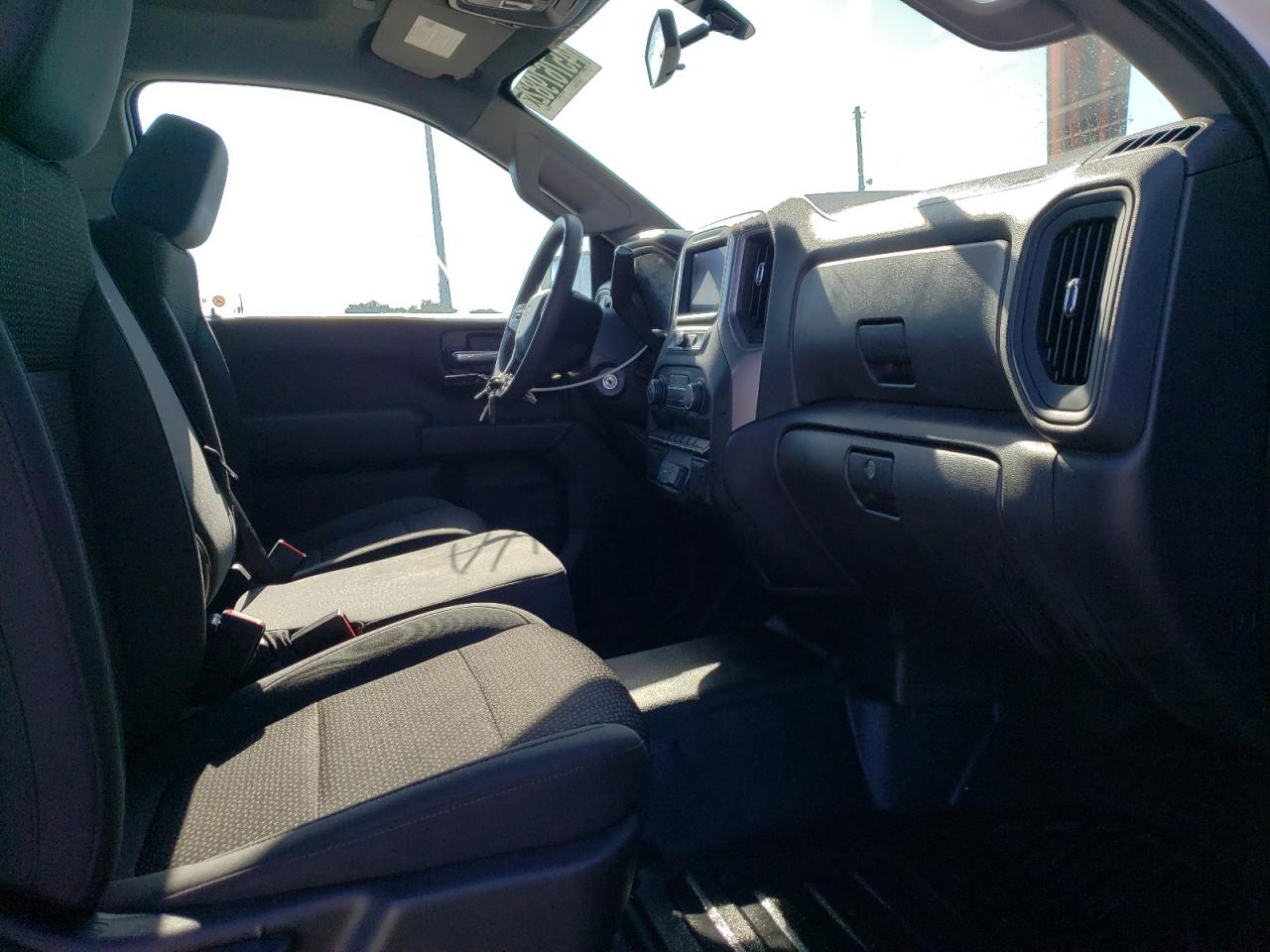 Photo 5 from auction – 2021 CHEVROLET SILVERADO with VIN 3GCNWAEF2MG414857