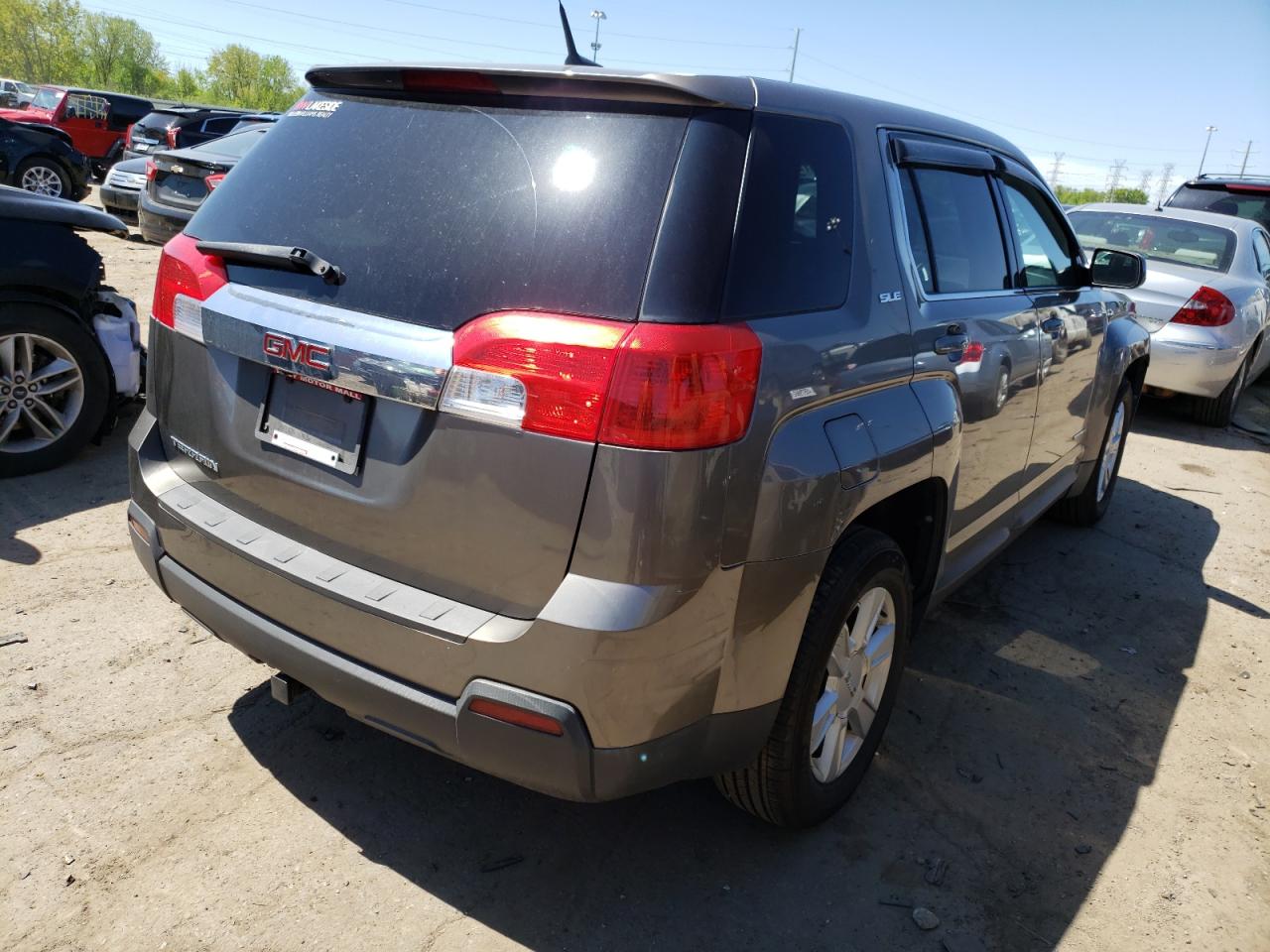 Photo 4 from auction – 2011 GMC TERRAIN SL with VIN 2CTALMEC1B6435209