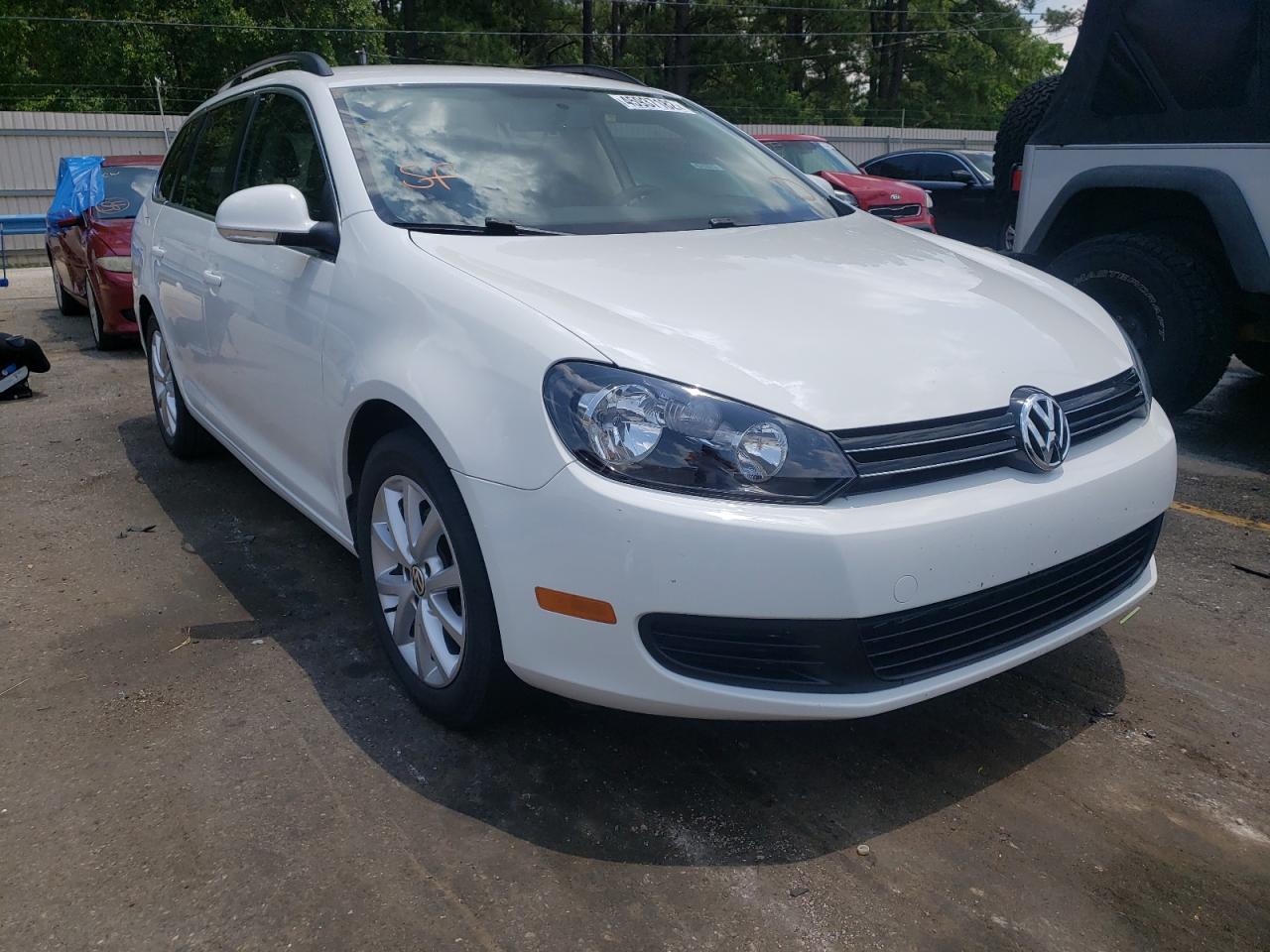 VOLKSWAGEN JETTA S 2011 with VIN 3VWPX7AJ9BM655734 - Photo from auction