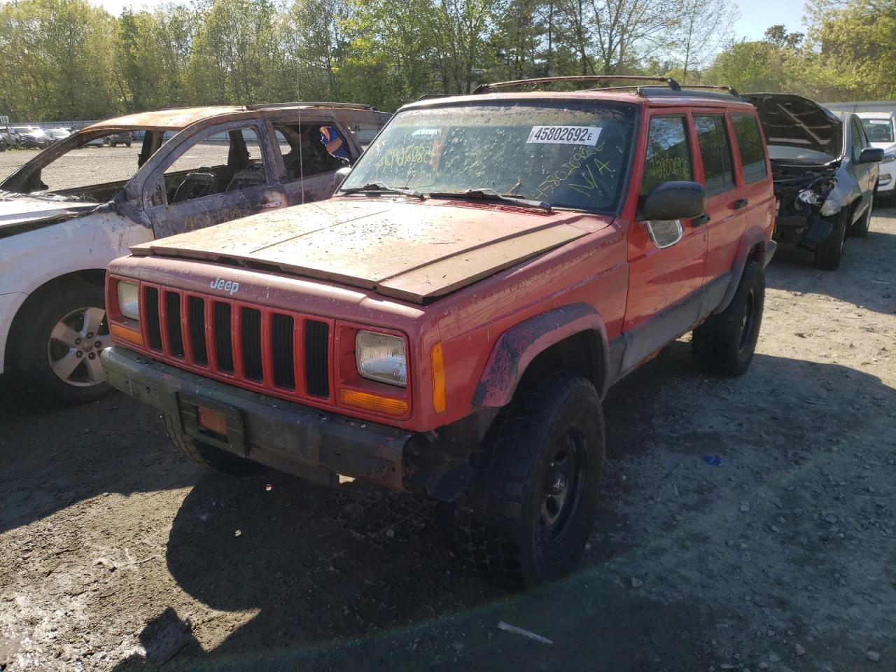 Photo 2 from auction – 1998 JEEP CHEROKEE with VIN 1J4FJ68S0WL126635