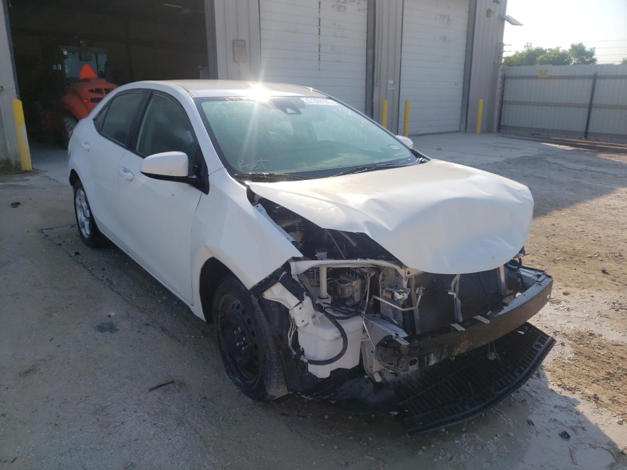 TOYOTA COROLLA L 2017 with VIN 5YFBURHEXHP613486 - Photo from auction