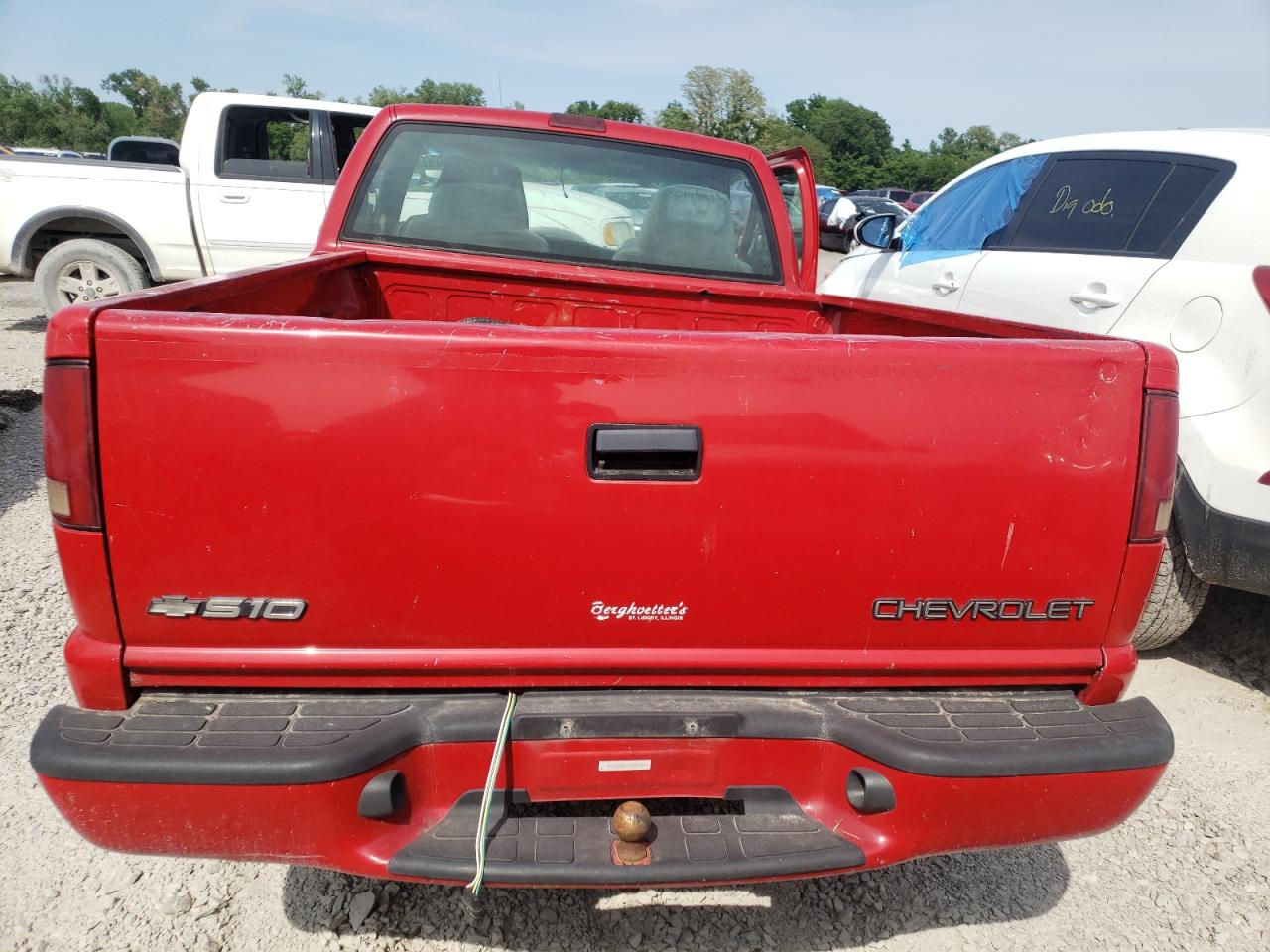 Photo 6 from auction – 2000 CHEVROLET S10 with VIN 1GCCS14W4Y8164408
