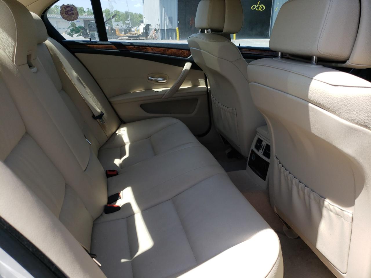 Photo 6 from auction – 2010 BMW 528 XI with VIN WBANV1C54AC444306