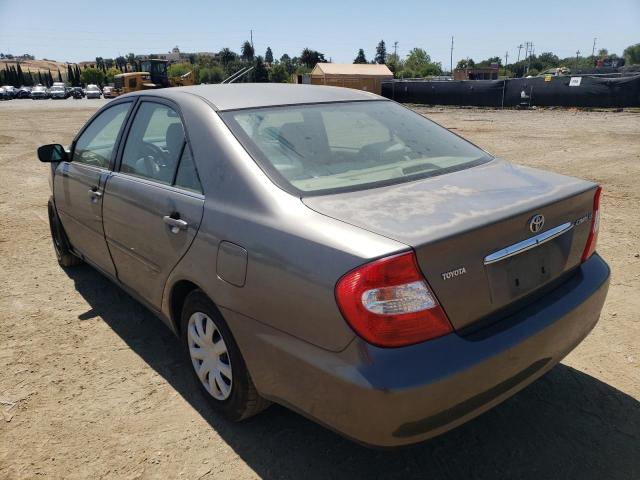 Photo 3 from auction – 2004 TOYOTA CAMRY LE with VIN JTDBE32K040281118