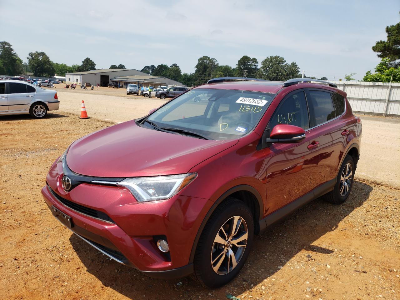 Photo 2 from auction – 2018 TOYOTA RAV4 ADVEN with VIN JTMWFREV4JD115115