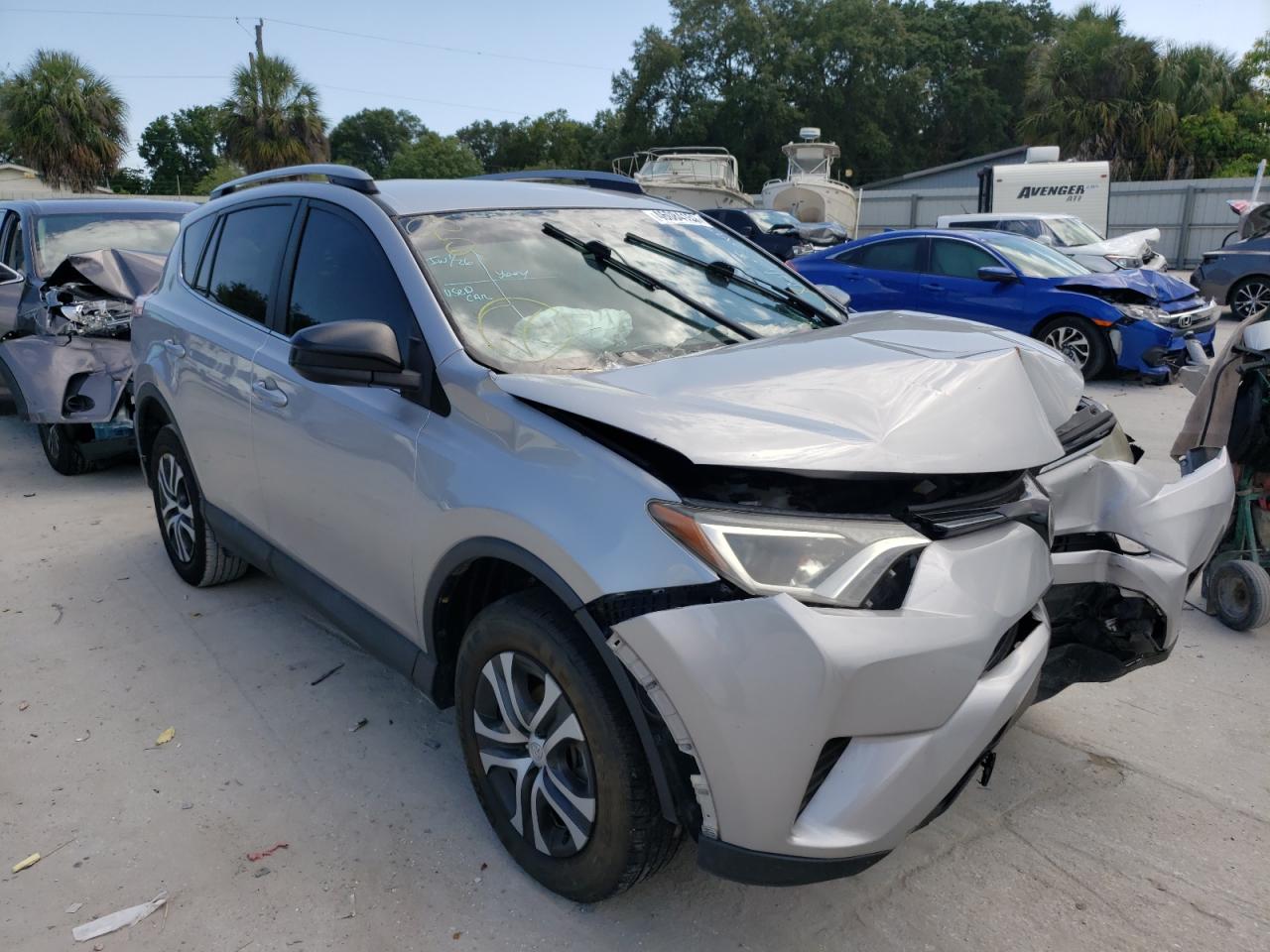 Photo 1 from auction – 2017 TOYOTA RAV4 LE with VIN 2T3ZFREV3HW346260