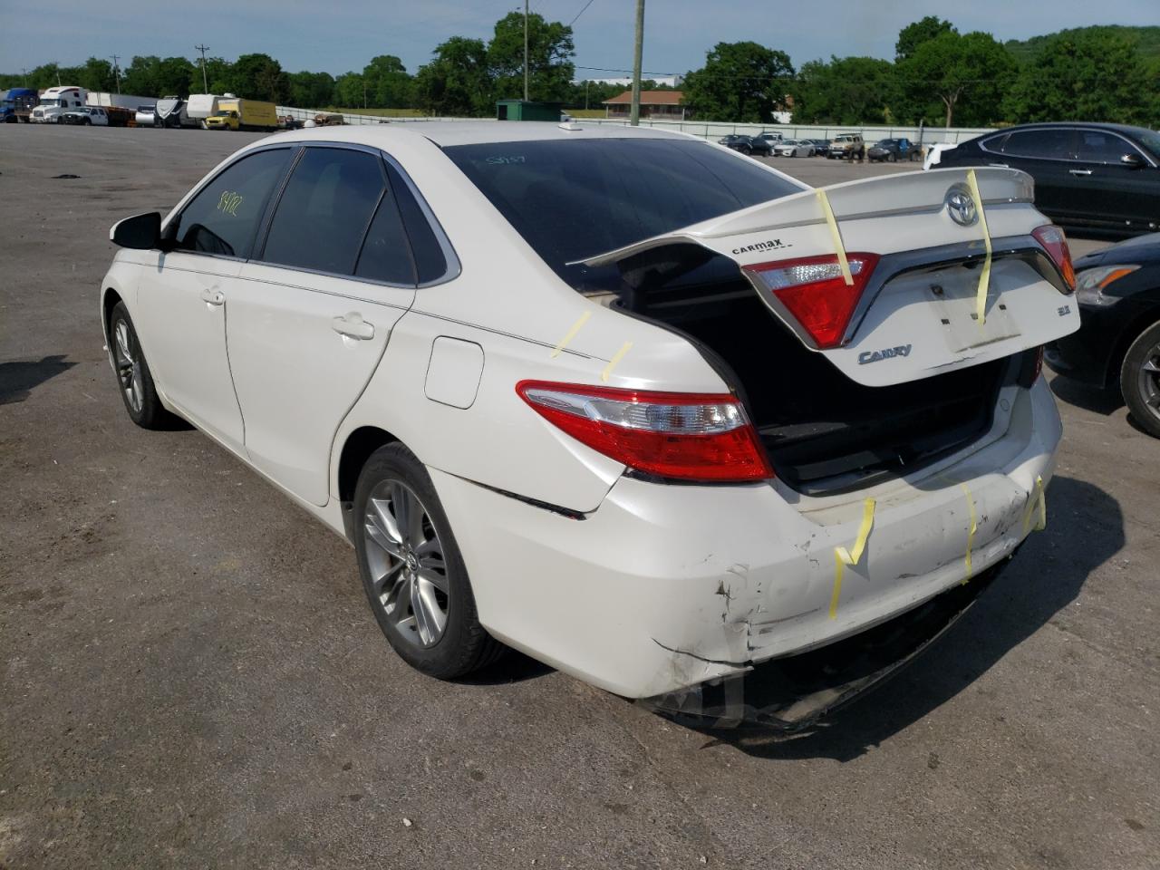 Photo 3 from auction – 2015 TOYOTA CAMRY LE with VIN 4T1BF1FK6FU034852