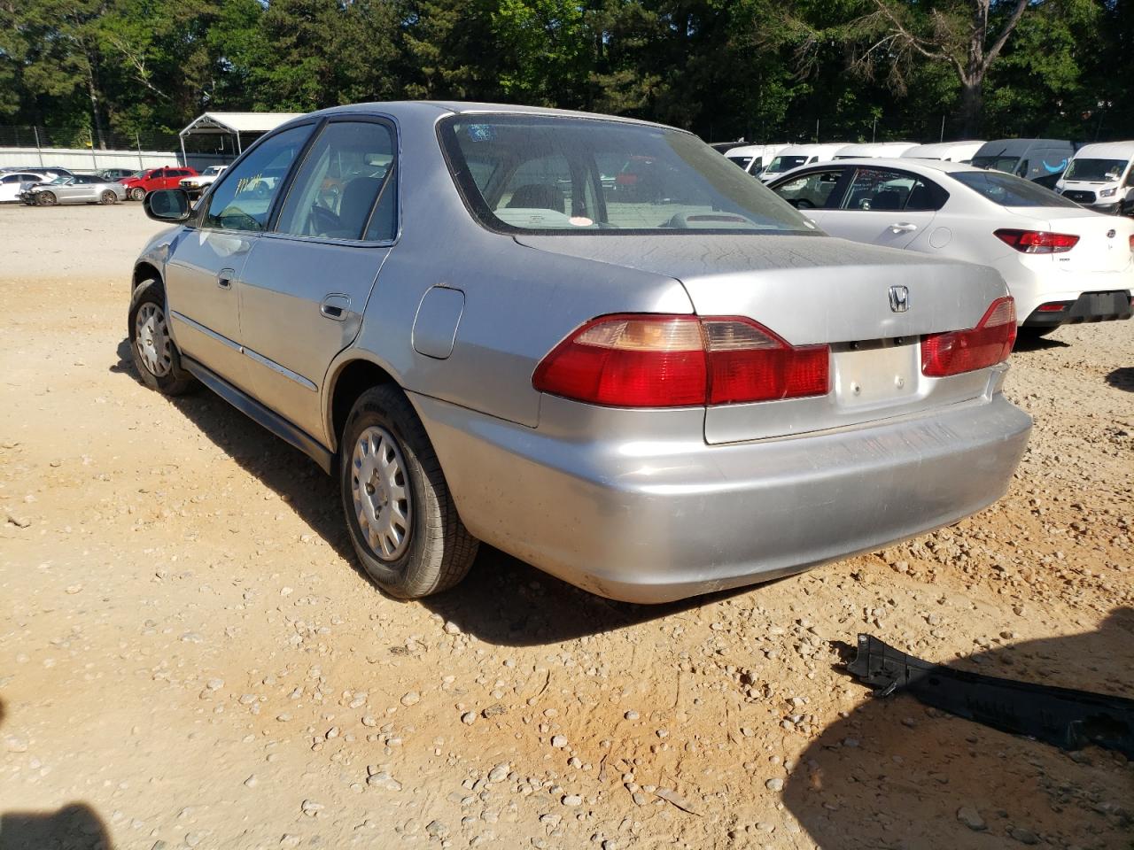 Photo 3 from auction – 2002 HONDA ACCORD VAL with VIN 1HGCF86612A163941