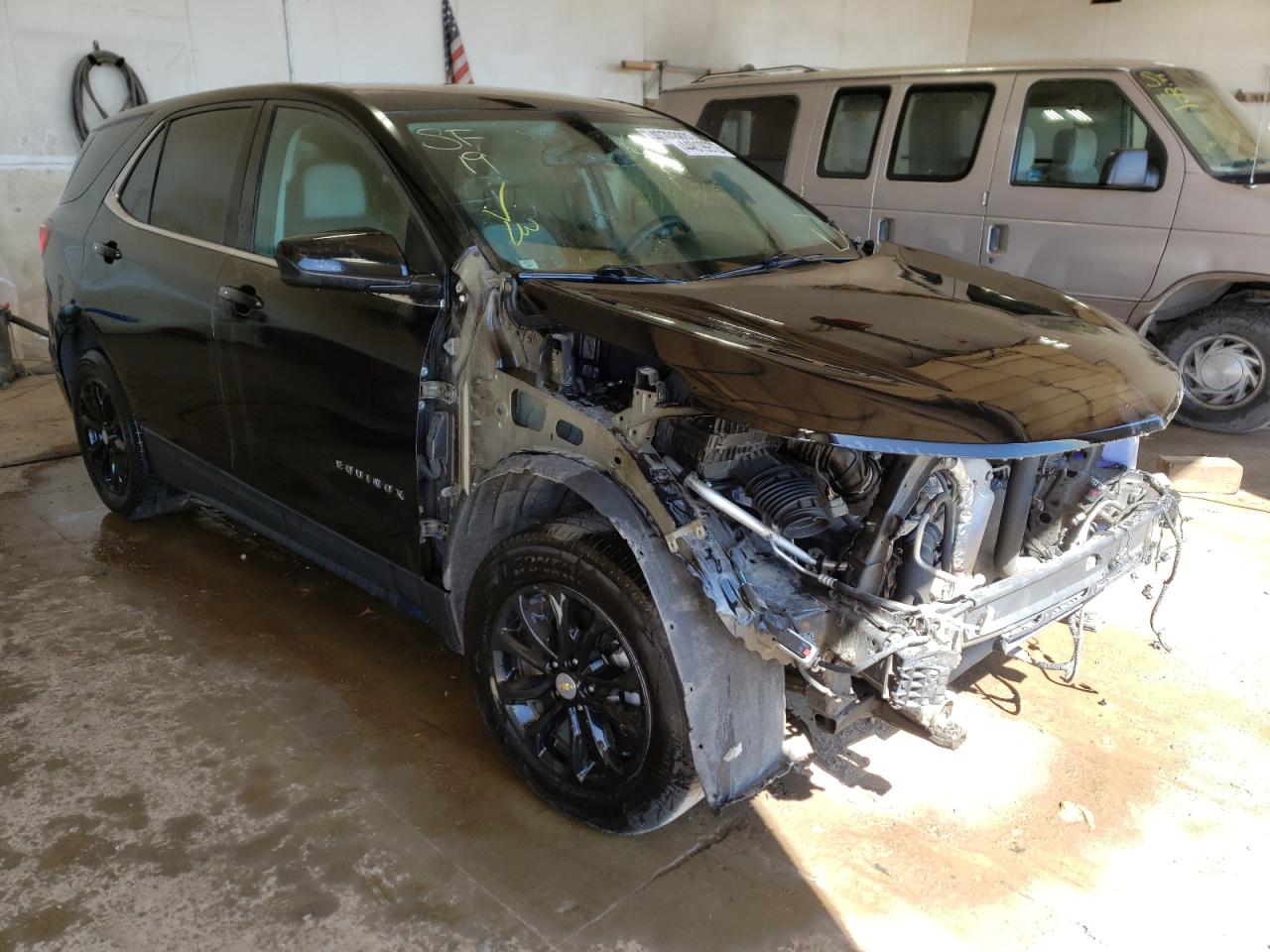 Photo 1 from auction – 2019 CHEVROLET EQUINOX LT with VIN 2GNAXUEV4K6199602