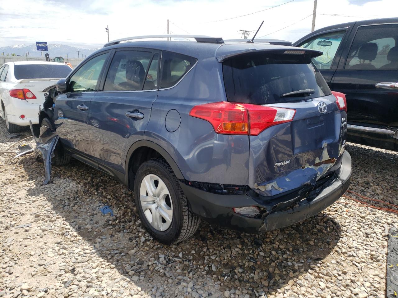 Photo 3 from auction – 2014 TOYOTA RAV4 LE with VIN JTMBFREV2ED048275